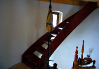 geschwungene Flachstahltreppe